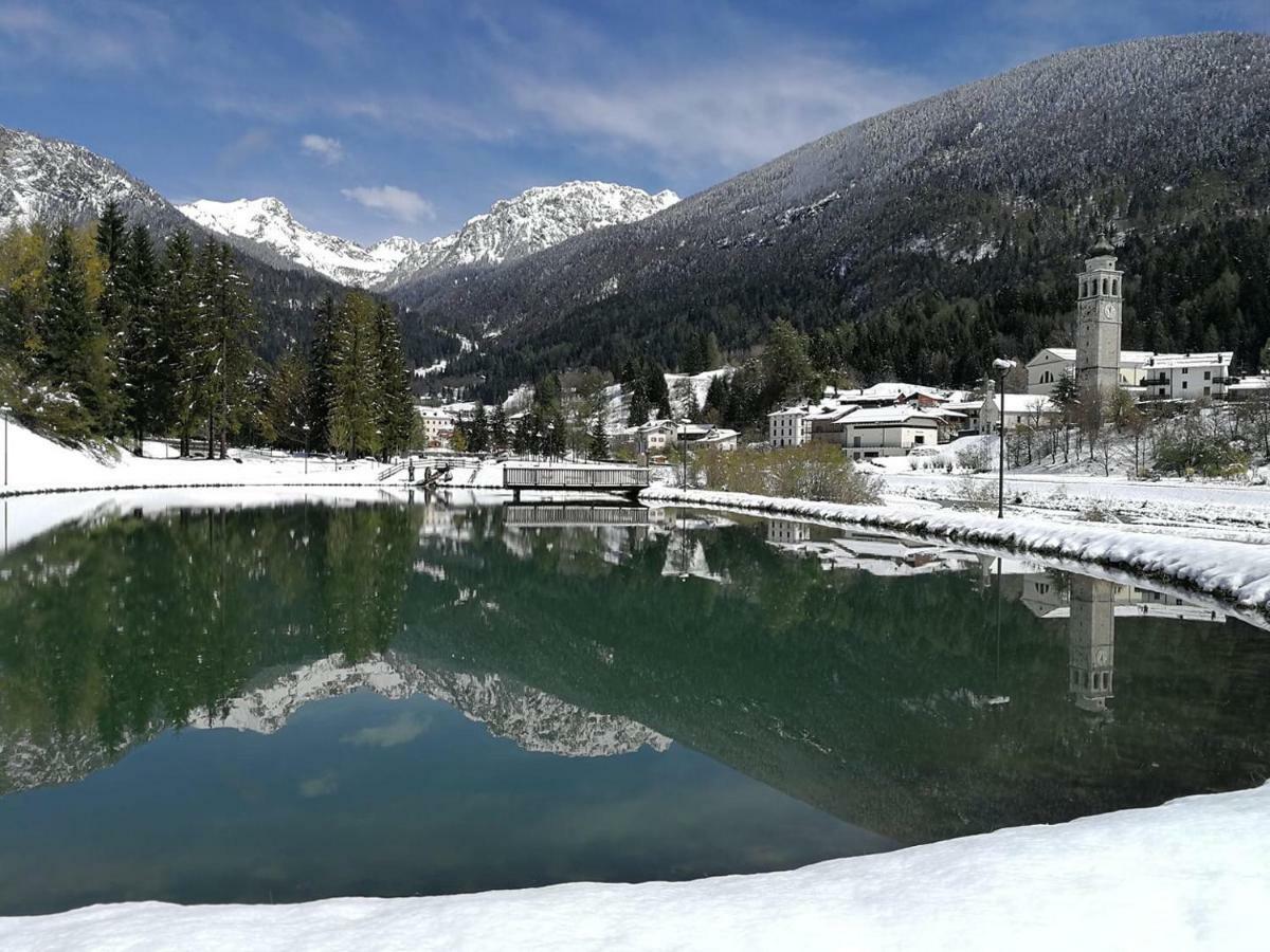 Residence Dolomiti Forni di Sopra Luaran gambar